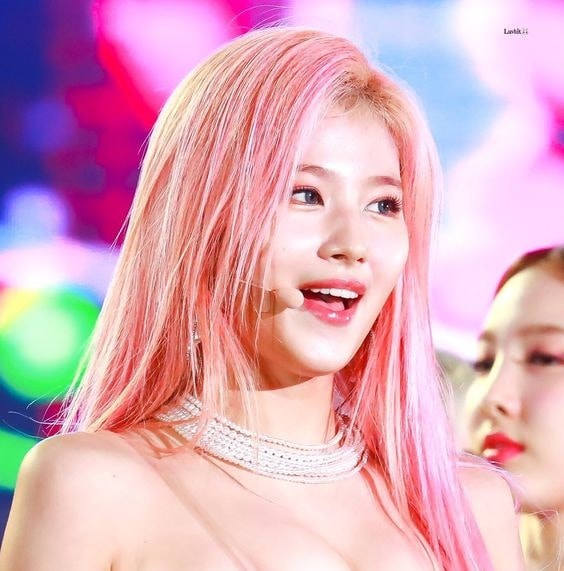Minatozaki Sana