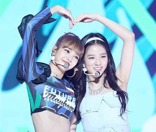 Lisa & Jisoo