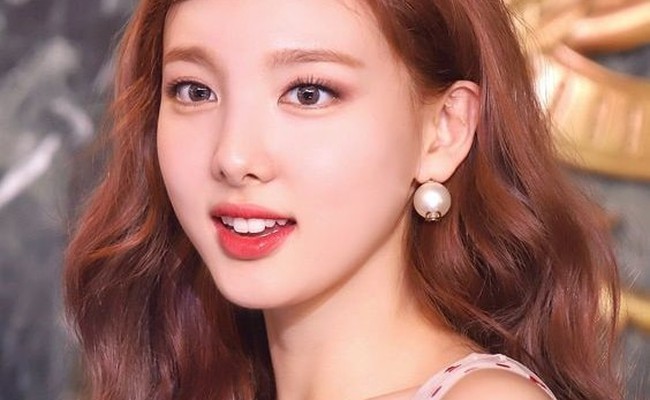 Nayeon THE QUEEN OF KPOP 2021 Close Oct 31 