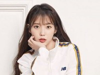 IU