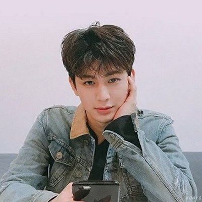 iKON Song Yunhyeong