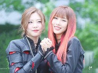 Yoohyeon & JiU