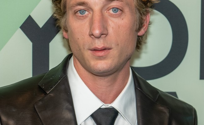 Jeremy Allen White