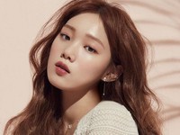Lee Sung Kyung