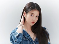 IU