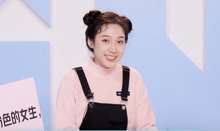 Wei Qiqi (魏奇奇)