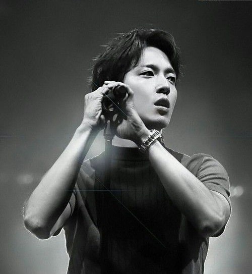 Jung Yong Hwa