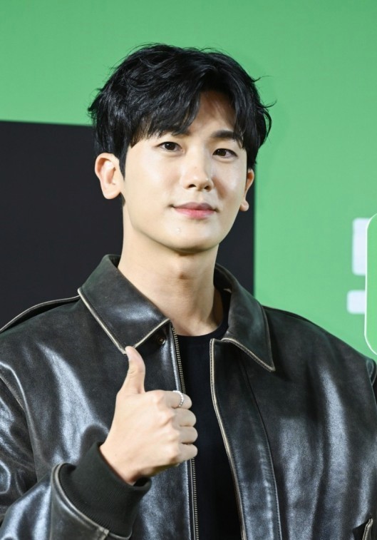 Park Hyungsik