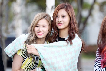 Sana-Tzuyu
