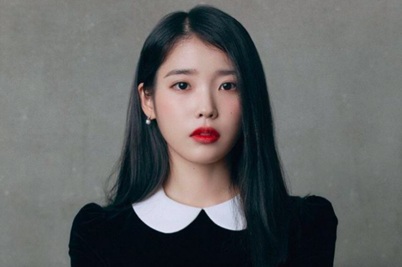 IU